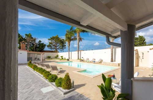 Trappeto Villa | Wonderful villa for 8 people with WIFI, A/C, private pool and TV