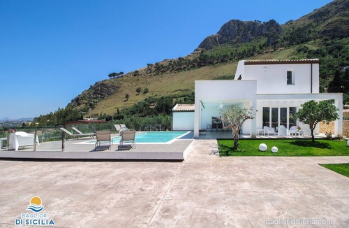 Scopello Villa | WWW.BAGLIORIDISICILIA.COM - LAST MINUTE 14 JULY - 1 AUGUST!