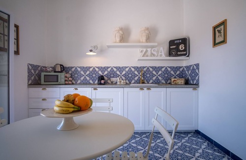 Palermo Apartment | Zisa Top Romantic terrace & private outdoor Jacuzzi