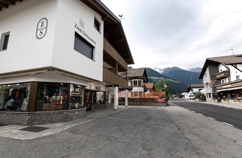 Lutago Apartment | 'Zum Sonnentor - Apartment Larix 2' with Mountain View, Balcony & Wi-Fi