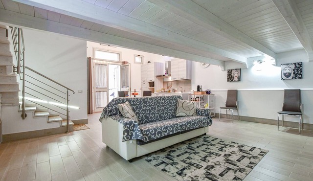 1 bedroom awesome home in Partinico