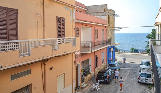 1 bedroom pet friendly apartment in Trappeto