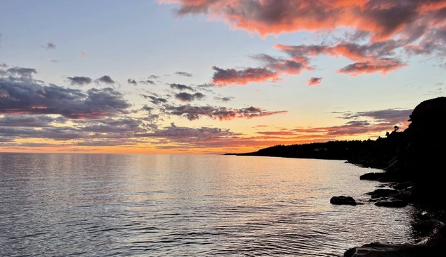 2-bedroom waterfront cottage in beautiful PEI