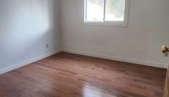 2 Beds, 1 Bath