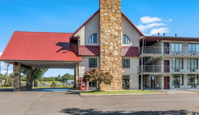 2 Comfortable Rooms Perfect Spot to Enjoy Dandridge and Nearby Lakes in Jefferson County