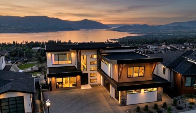2 Suites Serenity Collection at Lakeview Retreat - The View