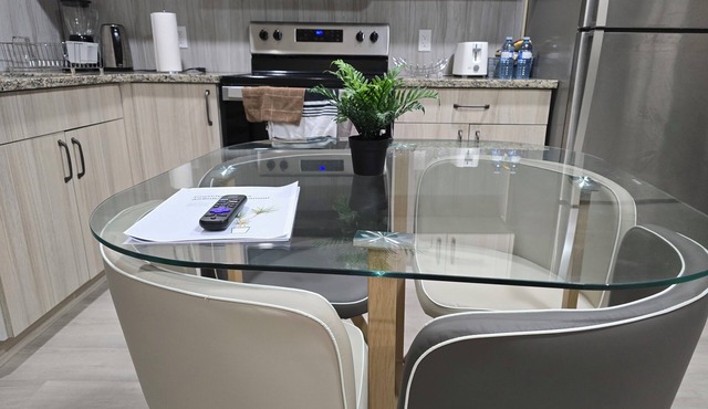 2B/R PRIVATE SUITE |13 MINS~AIRPORT | PRIVATE ENTR