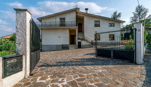 3 bedroom amazing home in Scurcola Marsicana