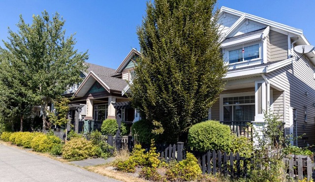 3 bedroom spacious private basement suite