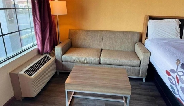 3 Great Value Rooms Near Taco Bell – Each w/TV, Perfect for Travelers