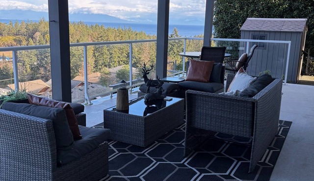 30 days or more- Executive home - Ocean and Mountain View