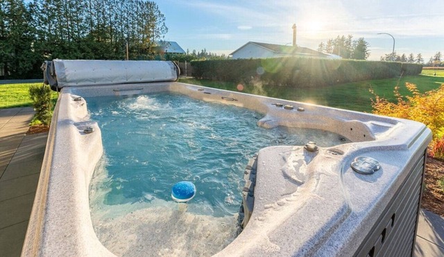 5 King Beds | Hot tub | Gym