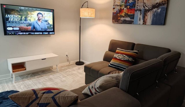 A Modern Spacious 2BR Private Suite | Near Airport