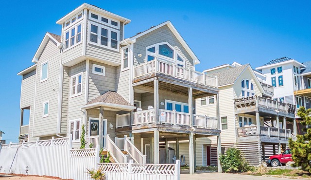 Acqua - KDH MP 6.5, Ocean View, Steps to Beach, Elevator, Pool, Hot Tub, Rec Room