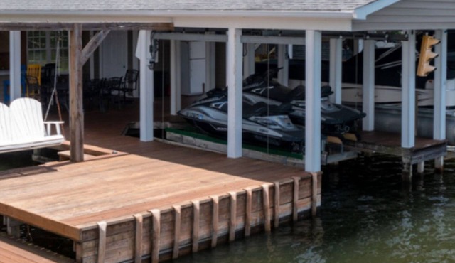 Amazing Lakefront View, Firepit, Flat Yard, Kayak, Dock Swing, Sunsets
