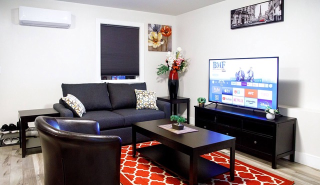 Amba Exquisite-Comfy & Private Suite in Halifax