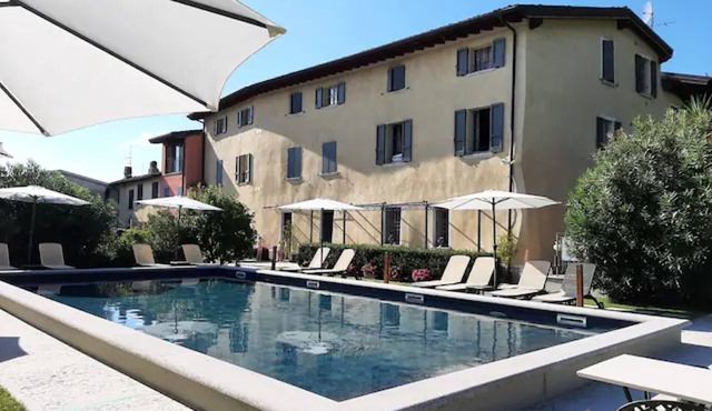 Apartment 'Antica Torre D Annunzio' with Mountain View, Wi-Fi and Air Conditioning