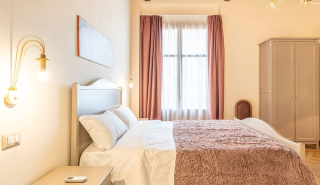 Apartment 'Al Duomo - Appartamento Superior' with Shared Terrace, Wi-Fi and Air Conditioning