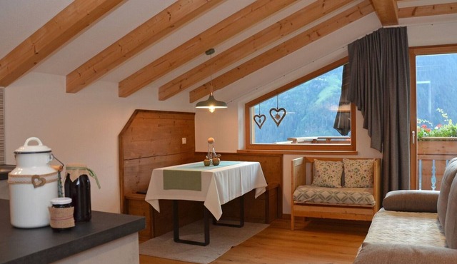 Apartment 'Alpenblau' with Mountain View, Balcony and Wi-Fi