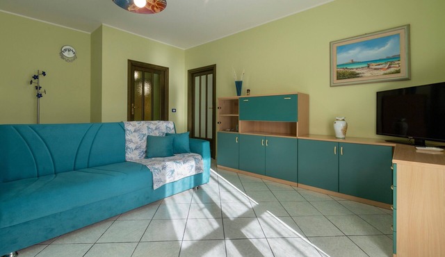 Apartment 'Baly' with Balcony, Wi-Fi and Air Conditioning