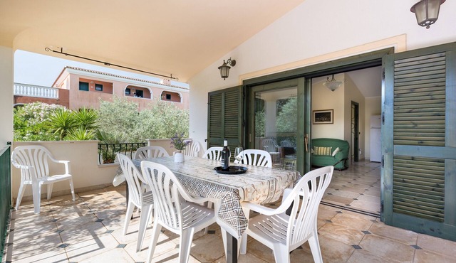 Apartment 'Degli Ulivi' with Private Terrace, Private Garden and Balcony