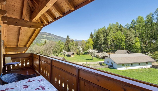 Apartment 'Getzenbergerhof' with Balcony and Wi-Fi