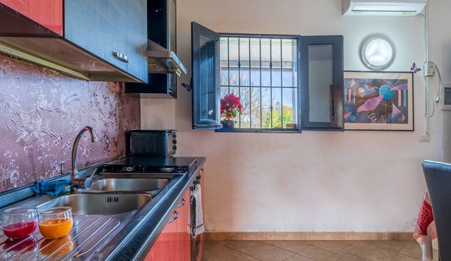 Apartment "Indipendente Lentini" with Mountain View, Garden & Wi-Fi