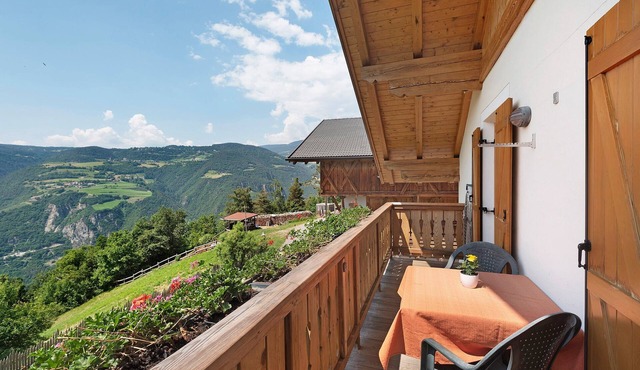 Apartment "Stinerhof - Panoramablick" with Mountain View, Balcony & Garden