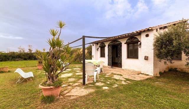 Apartment 'Tenuta Donna Vittoria Grande' with Mountain View, Wi-Fi and Air Conditioning