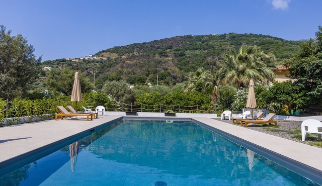 Apartment 'Ulivo' with Mountain View, Wi-Fi and Air Conditioning