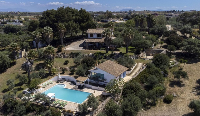 Apartment "Villa Lucia" with Sea View, Shared Pool, Wi-Fi, A/C & Terrace