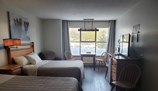 Apex Mountain Inn 1 Bdrm Suite 205-206 1 Bedroom Condo by Redawning