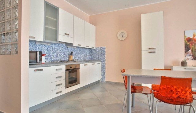 Arancio - 2-bedroom apartment with large panoramic sea view terrace and pool in the garden