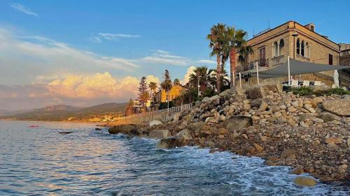 Attico del Capitano con TERRAZZA PANORAMICA sul Mare! - posizione straordinaria e massimo comfort