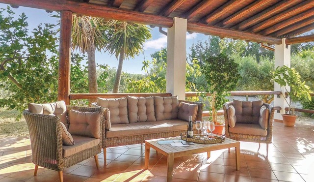 Awesome home in Menfi AG with WiFi
