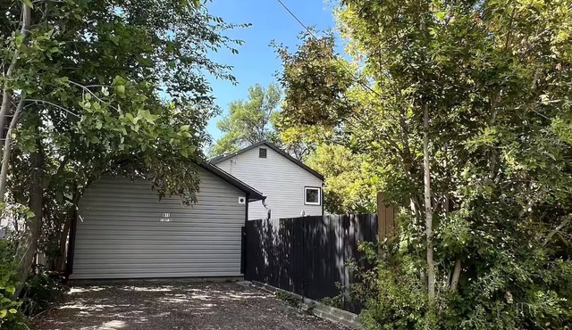 Basement suite & fenced yard