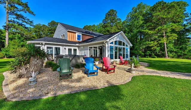 Bayfront Blounts Creek Home: Private Beach + Dock!