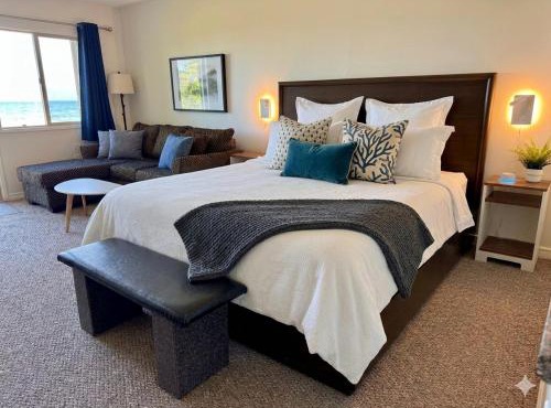 Beachfront King Bed Studio Suite