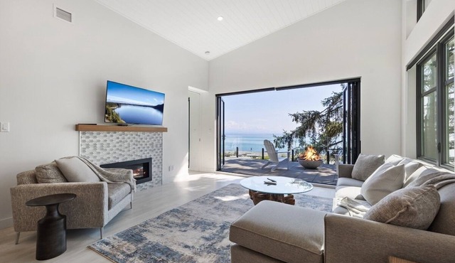 Beachfront Luxury Suite #21 at THE BEACH HOUSE