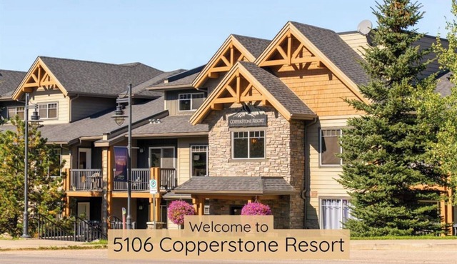 Bearfoot Haven in the Canadian Rocky Mountains!