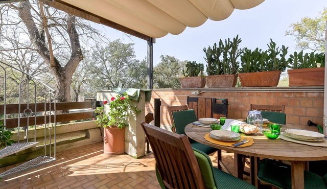 Beautiful villa for 6 guests with WIFI, A/C, TV, terrace, pets allowed and panoramic view
