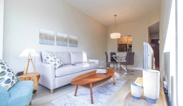Beautiful Downtown Unit