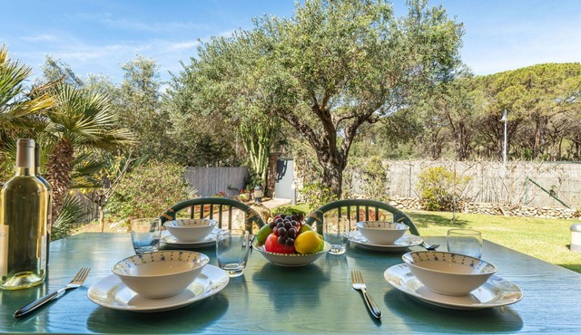 Beautiful private villa for 4 guests with A/C, WIFI, TV, terrace and panoramic view