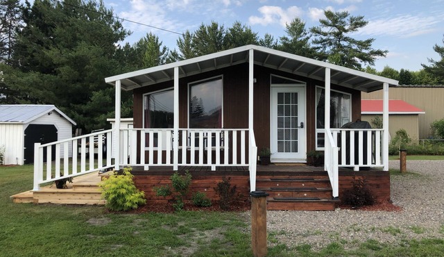 Beautiful Tiny House with all amenities