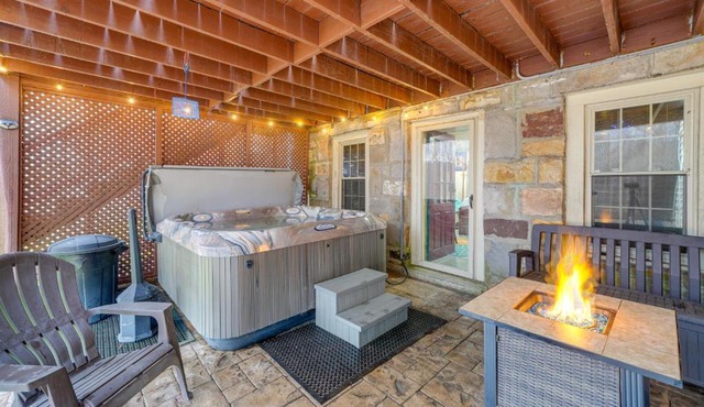 Beckley Studio w/Private Hot Tub & Home Gym!