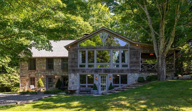 Beech Haven 6br 5ba with Huge Yard, Tennis Court, Creek & Pond, and Much More