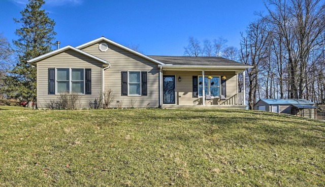 Berkeley Springs Vacation Home w/Fire Pit!