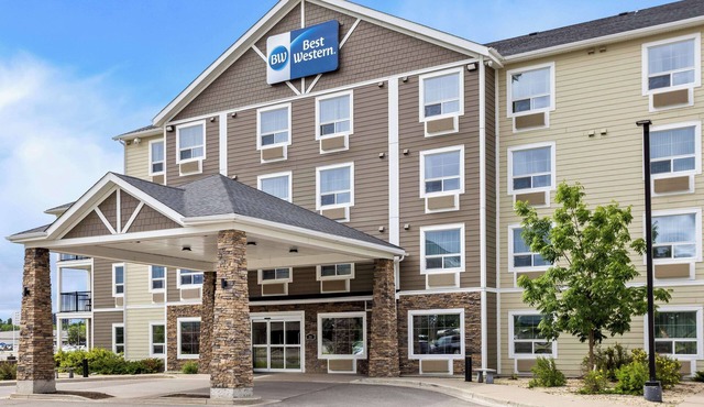 Best Western Thompson Hotel & Suites