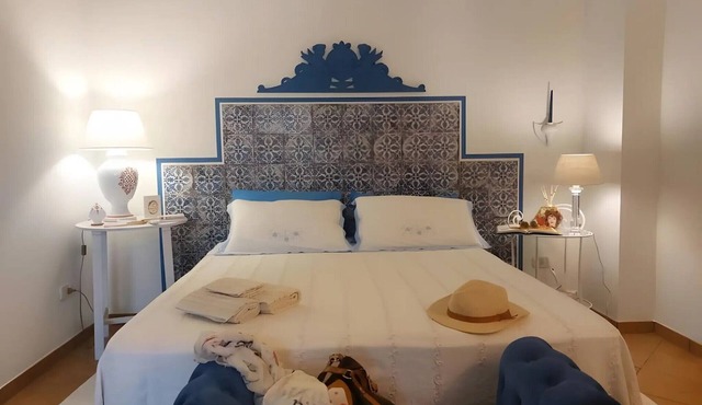 'Blu Sicily' Room with Private Sauna, Shared Pool, Wi-Fi, and Air Conditioning