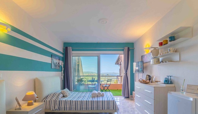 Blue Skyline | Sea View Terrace in Portisco